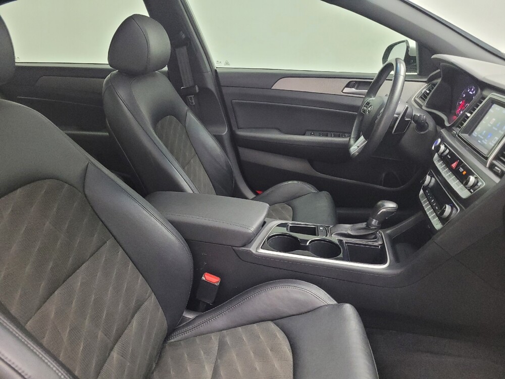 2019 Hyundai Sonata in Madison, TN 37115 - 18142666 21