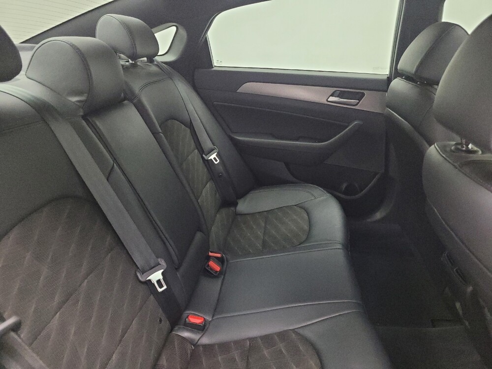 2019 Hyundai Sonata in Madison, TN 37115 - 18142666 19
