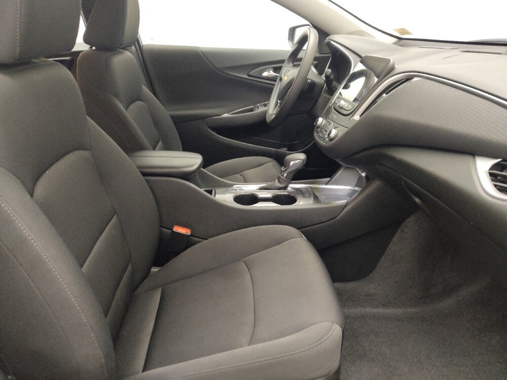 2025 Chevrolet Malibu in Savannah, GA 31419 - 18142671 21