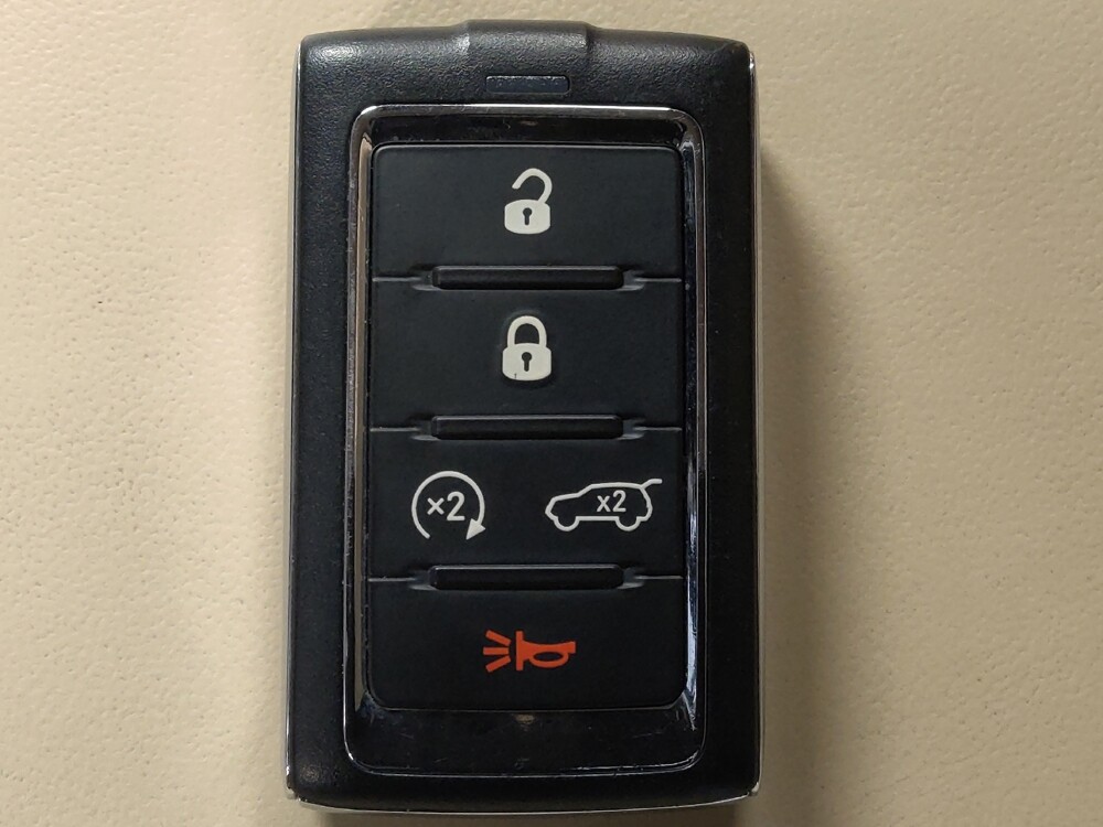 2022 Jeep Grand Cherokee L in Houston, TX 77060 - 18142677 32