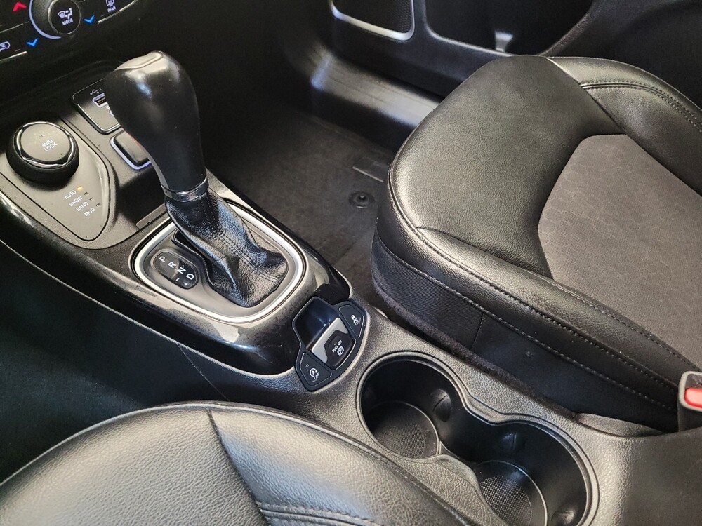 2019 Jeep Compass in Toledo, OH 43617 - 18142681 26