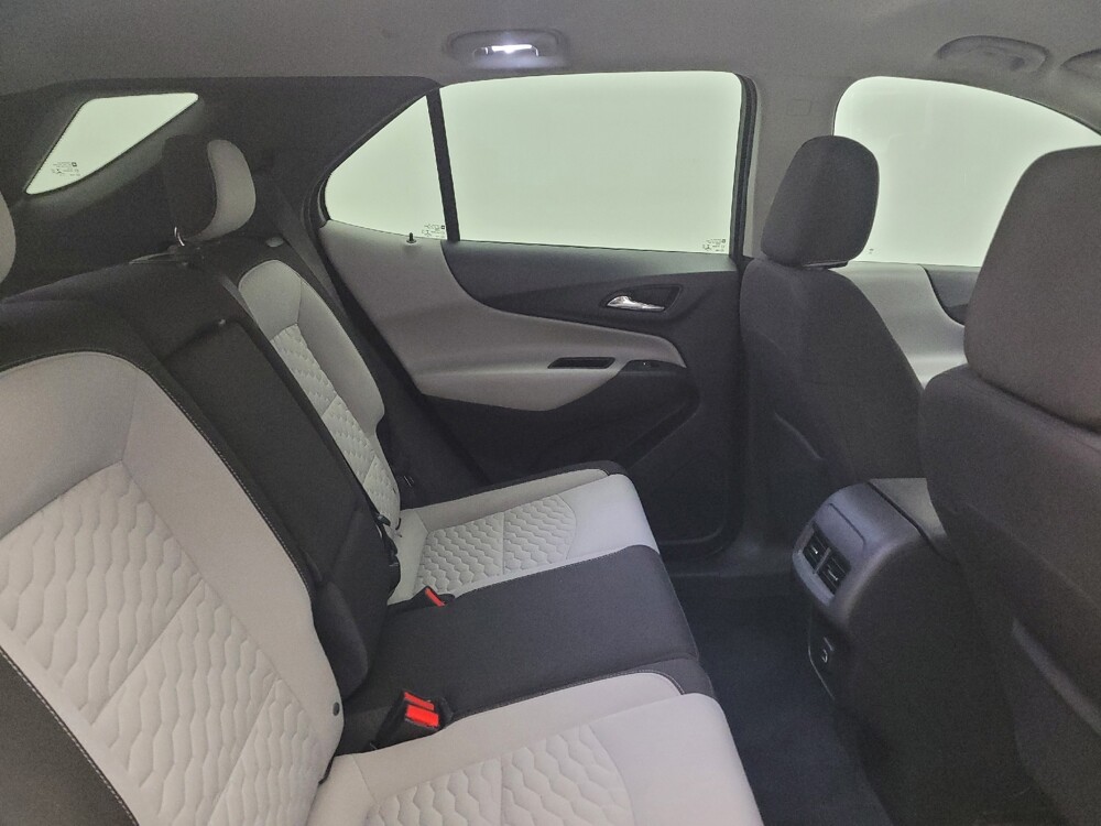 2020 Chevrolet Equinox in Louisville, KY 40258 - 18142682 19