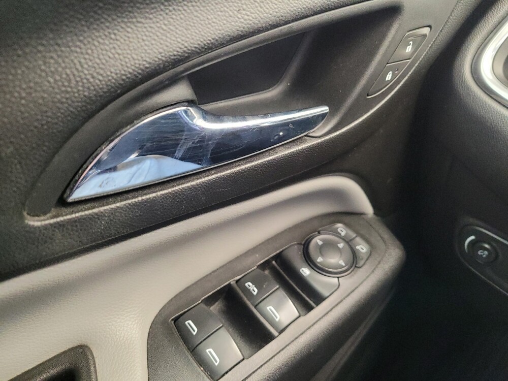2020 Chevrolet Equinox in Louisville, KY 40258 - 18142682 27