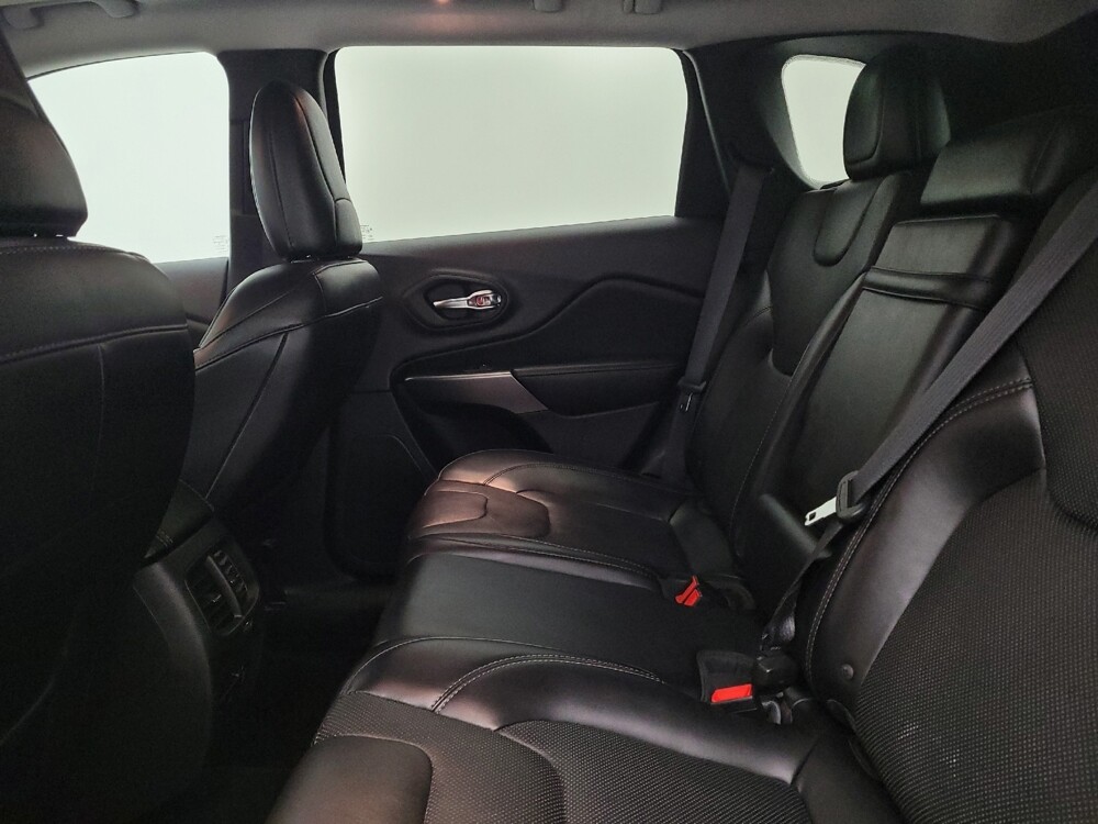 2019 Jeep Cherokee in Louisville, KY 40258 - 18142683 18