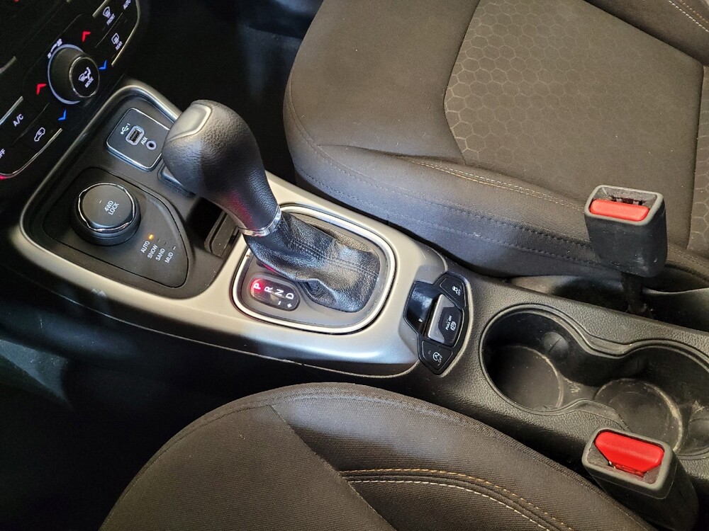 2021 Jeep Compass in Miamisburg, OH 45342 - 18142693 26