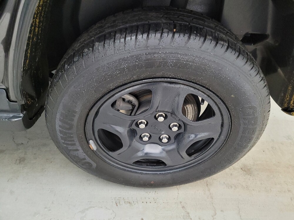 2021 Jeep Compass in Miamisburg, OH 45342 - 18142693 31
