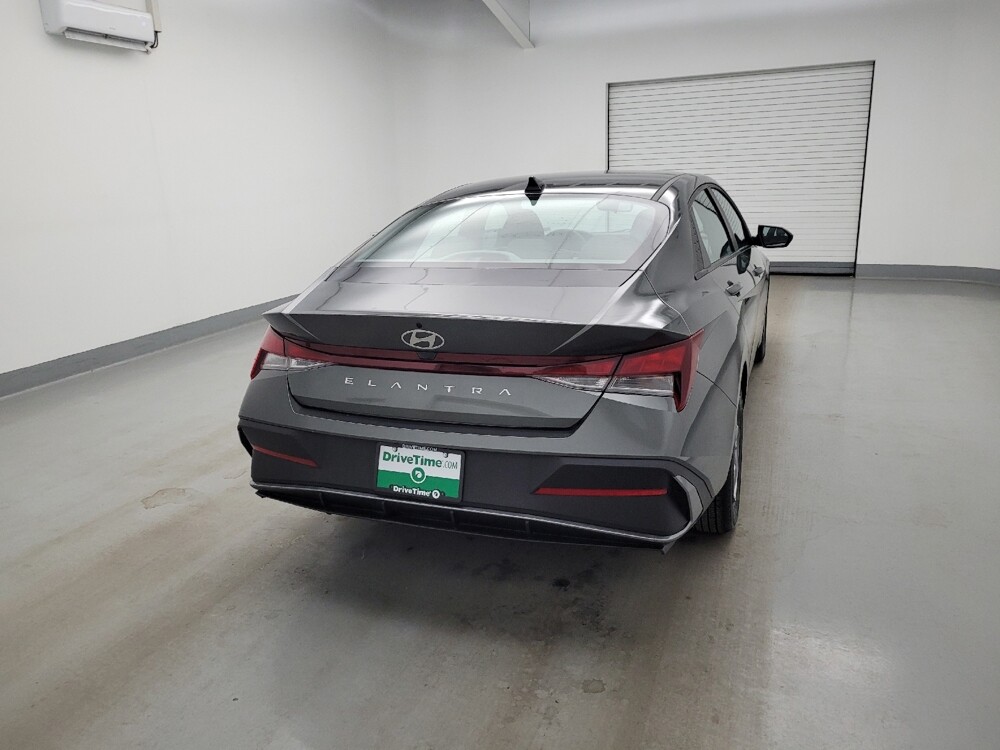 2025 Hyundai Elantra in Louisville, KY 40258 - 18142695 7