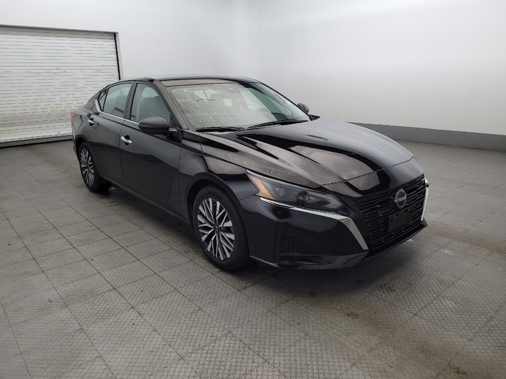 2024 Nissan Altima in Plymouth Meeting, PA 19462 - 18142696 13