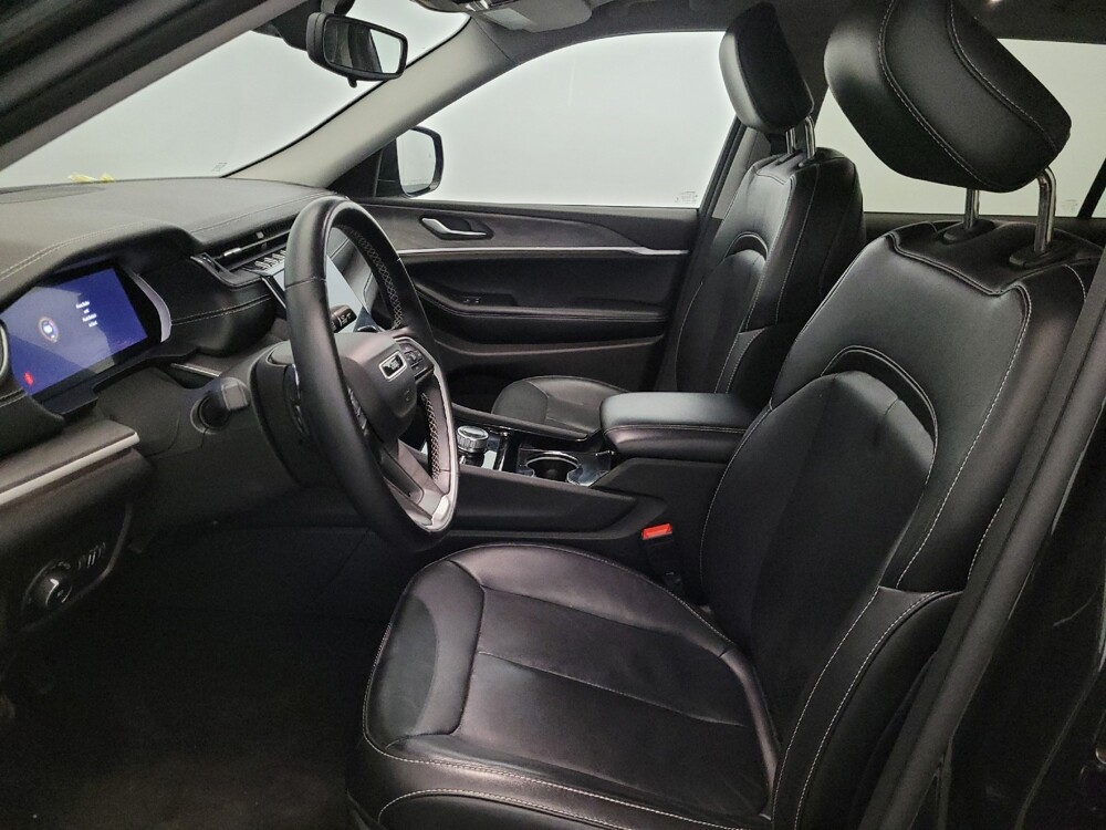 2021 Jeep Grand Cherokee L in Allentown, PA 18103 - 18142704 17