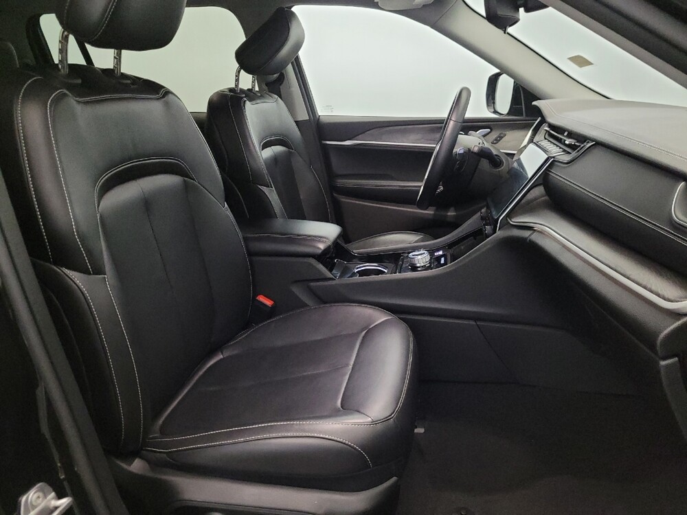 2021 Jeep Grand Cherokee L in Allentown, PA 18103 - 18142704 21