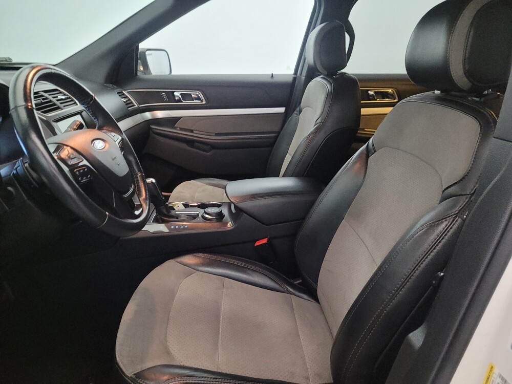 2017 Ford Explorer in Plymouth Meeting, PA 19462 - 18142709 17
