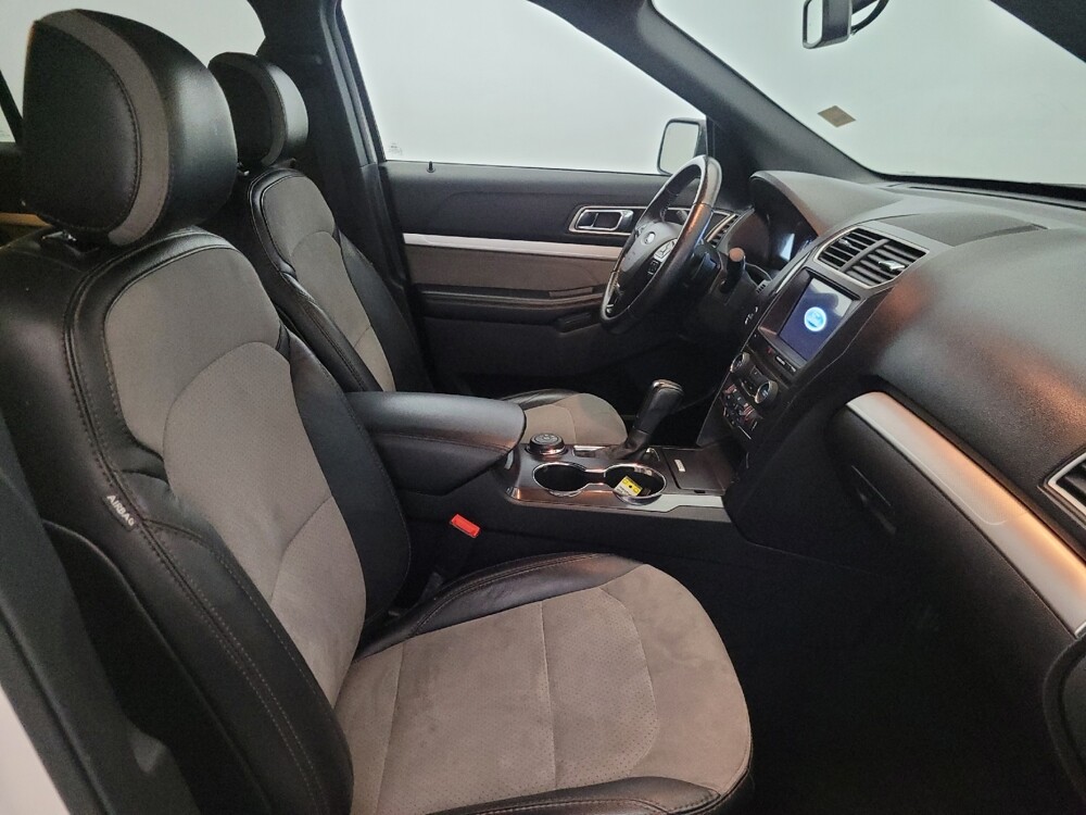 2017 Ford Explorer in Plymouth Meeting, PA 19462 - 18142709 21