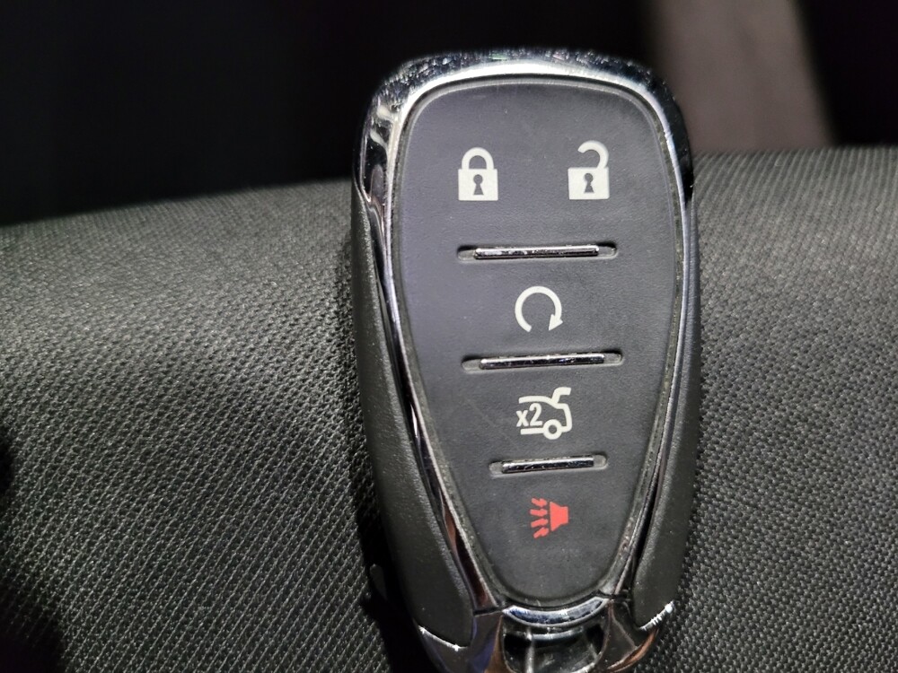 2020 Chevrolet Malibu in Richmond, VA 23235 - 18142712 32