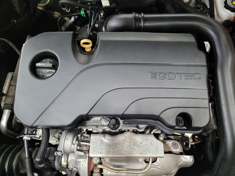 2020 Chevrolet Malibu in Richmond, VA 23235 - 18142712 30