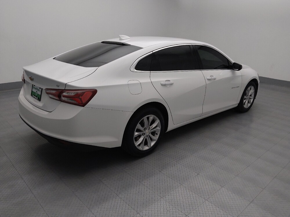 2022 Chevrolet Malibu in Topeka, KS 66611 - 18142724 10