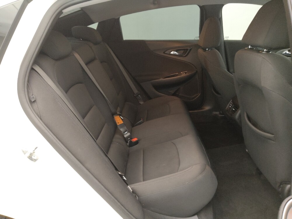 2022 Chevrolet Malibu in Topeka, KS 66611 - 18142724 19