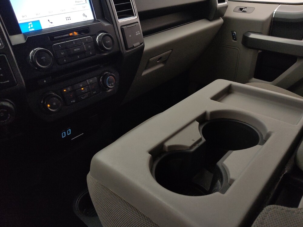 2017 Ford F150 in Topeka, KS 66611 - 18142729 26