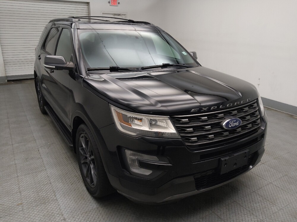 2017 Ford Explorer in Des Moines, IA 50310 - 18142733 13