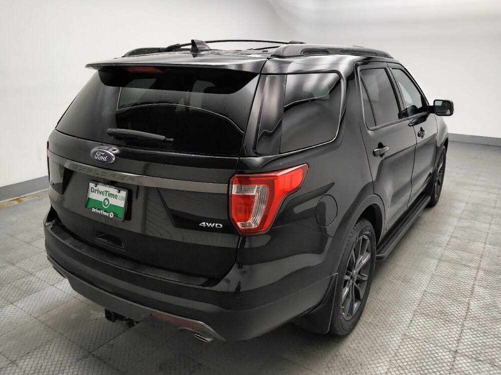 2017 Ford Explorer in Des Moines, IA 50310 - 18142733 9