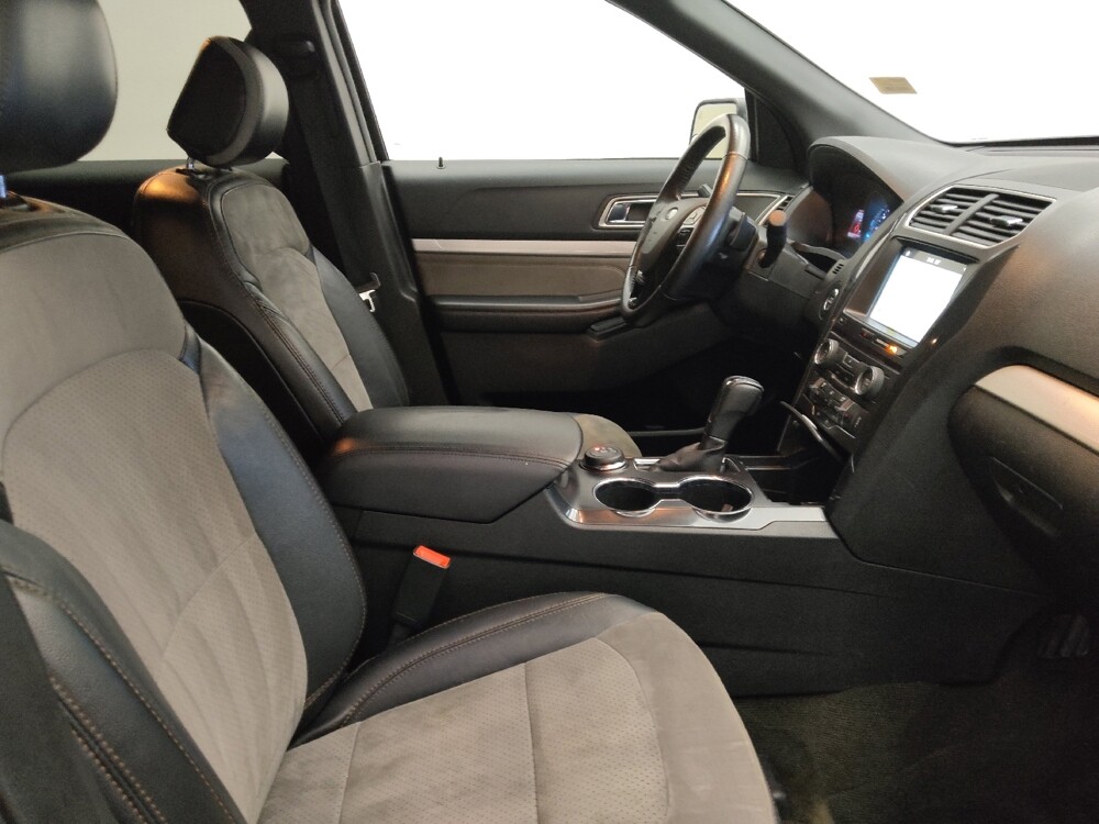 2017 Ford Explorer in Des Moines, IA 50310 - 18142733 21