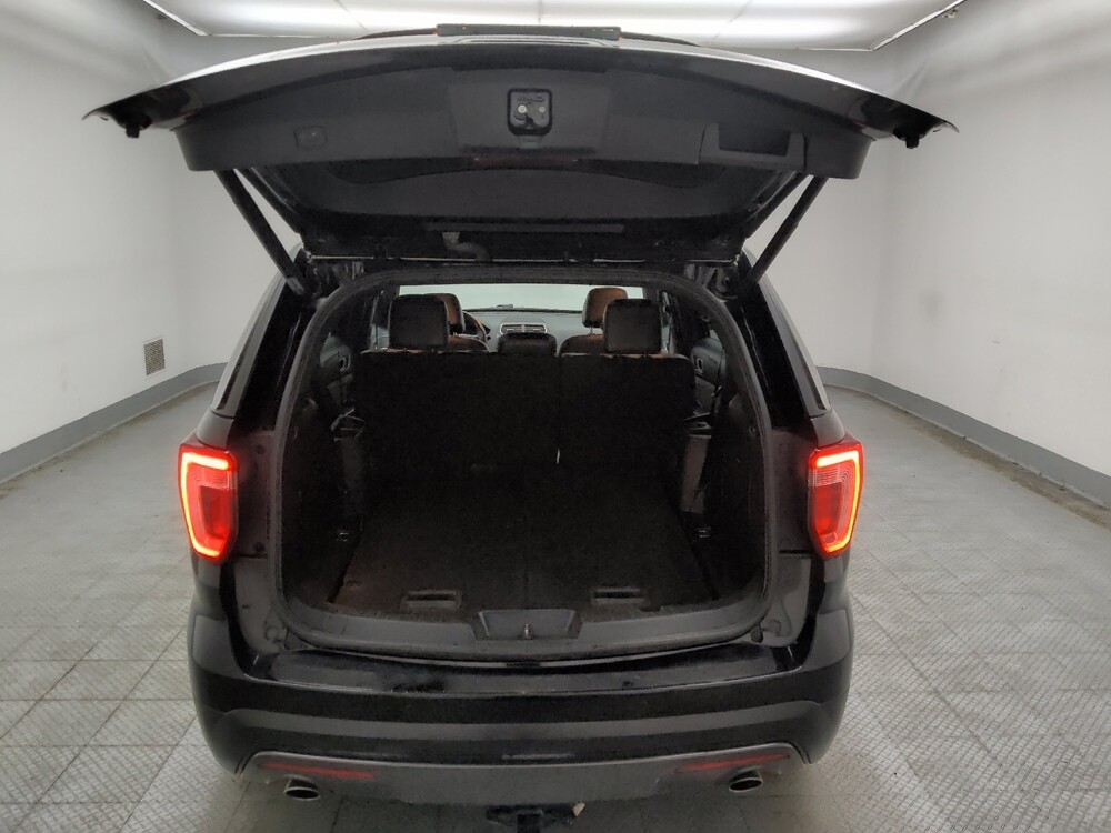 2017 Ford Explorer in Des Moines, IA 50310 - 18142733 29