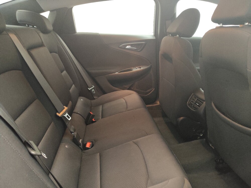 2023 Chevrolet Malibu in Des Moines, IA 50310 - 18142734 19