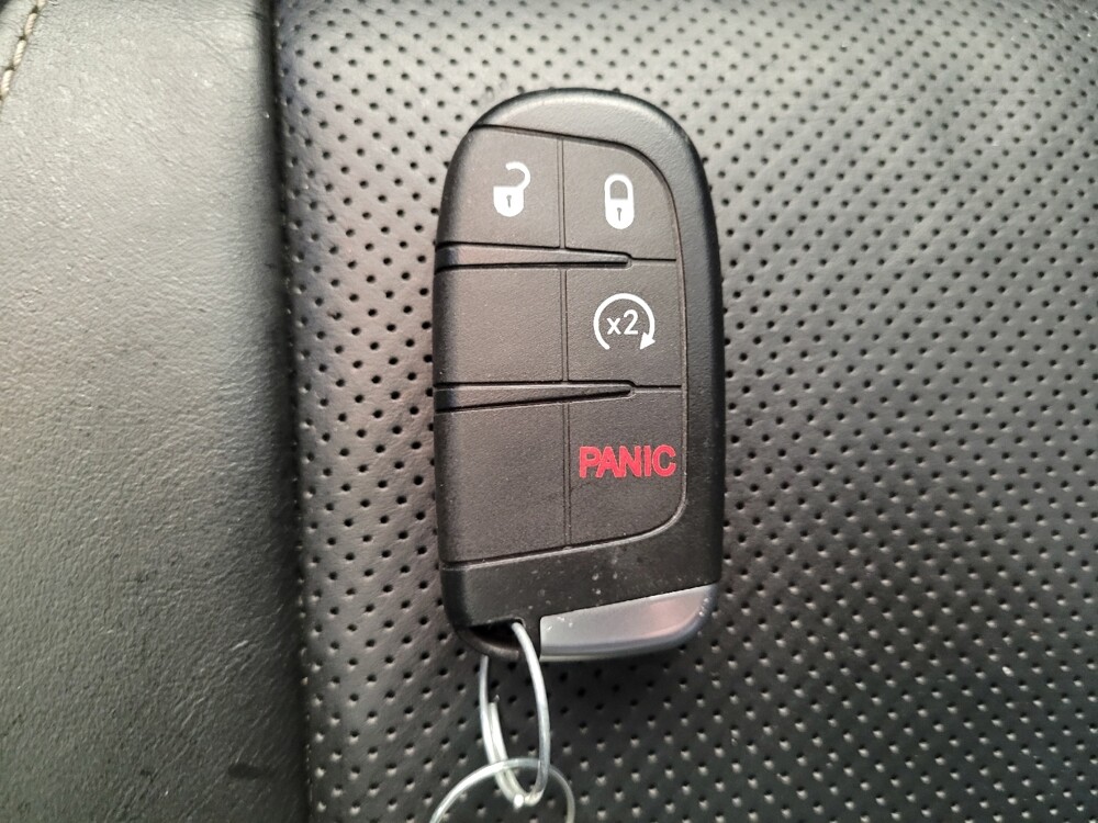 2017 Jeep Grand Cherokee in Cincinnati, OH 45255 - 18142736 32