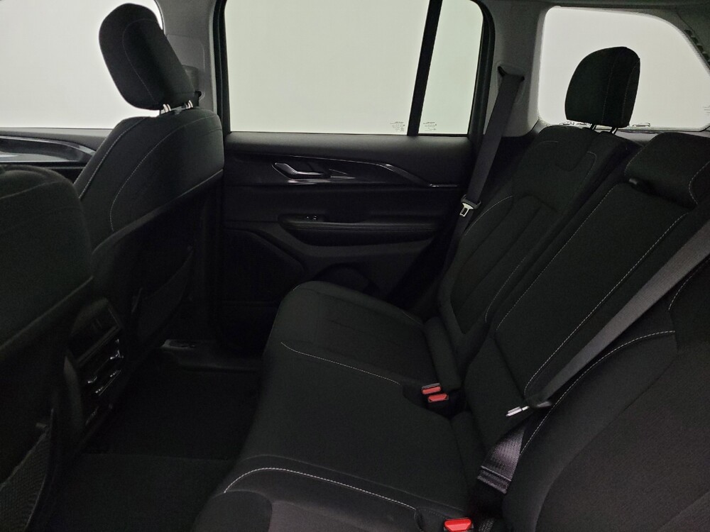 2023 Jeep Grand Cherokee in Mobile, AL 36606 - 18142739 18