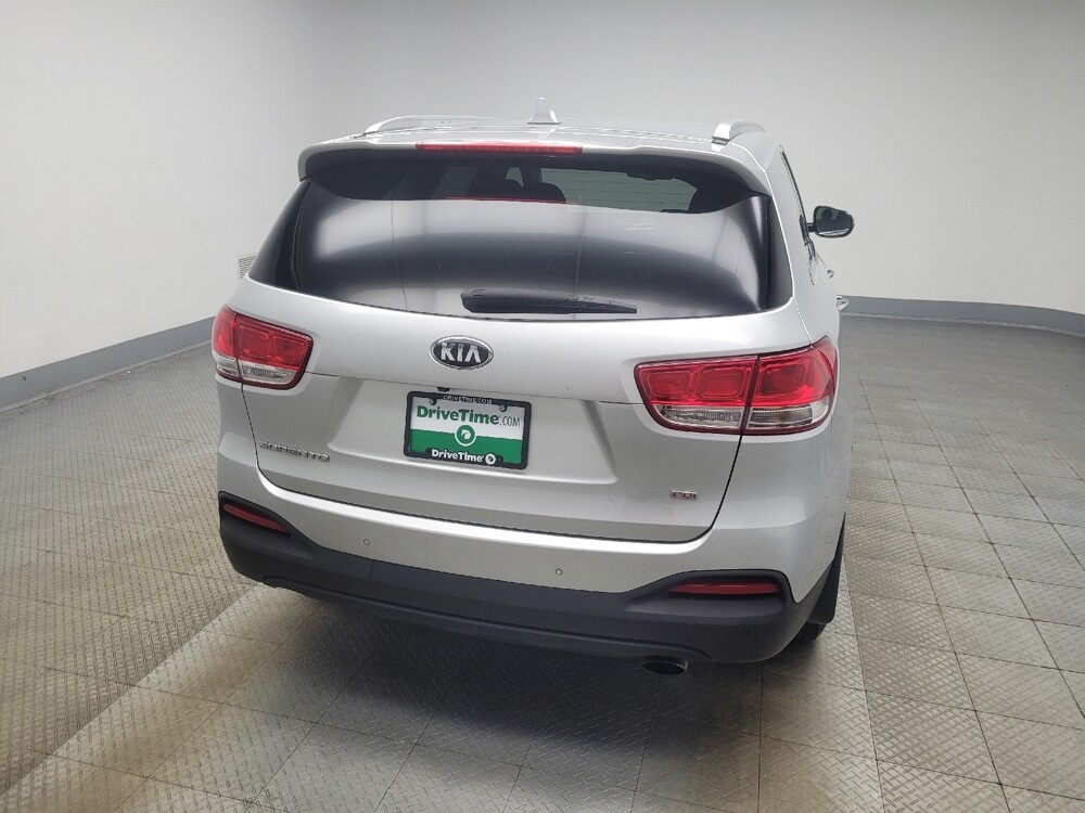 2018 Kia Sorento in Highland, IN 46322 - 18142742 7