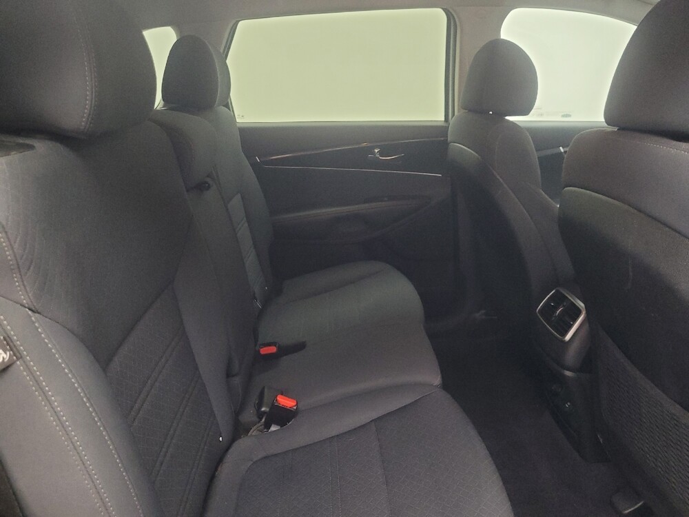 2018 Kia Sorento in Highland, IN 46322 - 18142742 19