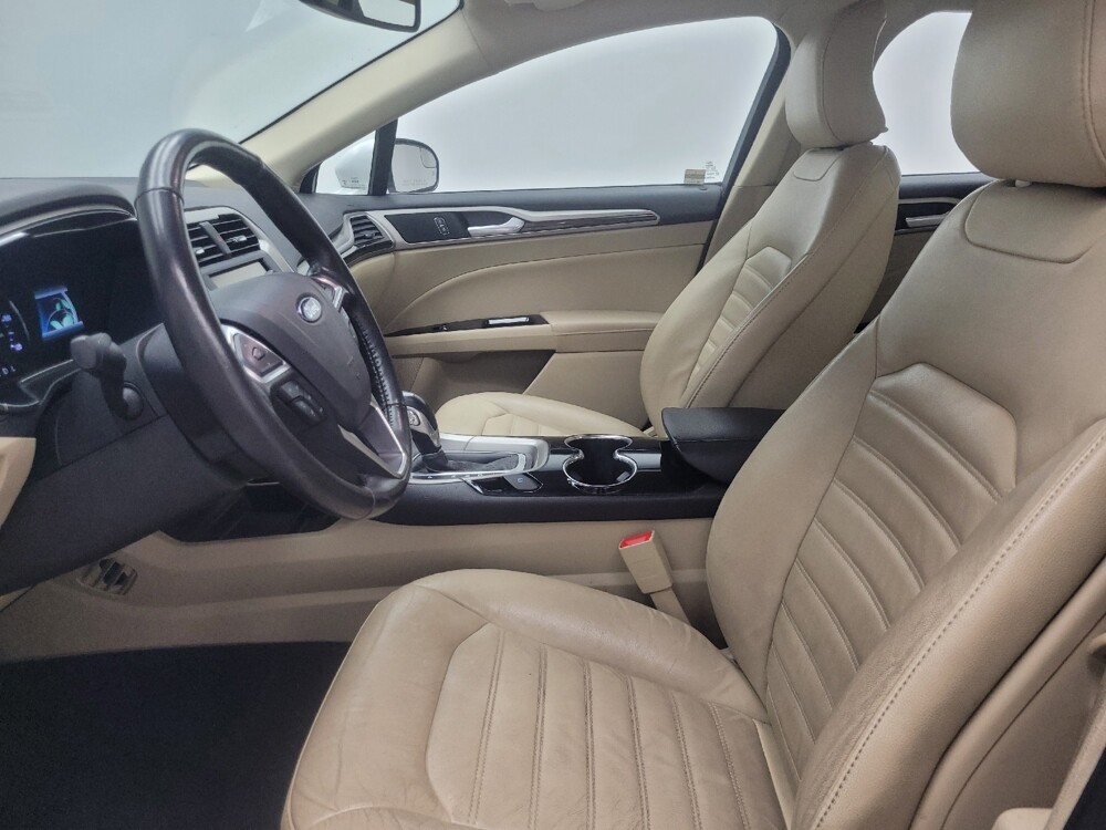 2016 Ford Fusion in Highland, IN 46322 - 18142744 17