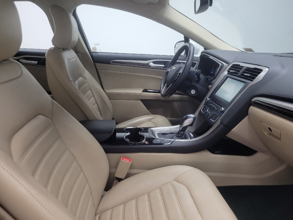 2016 Ford Fusion in Highland, IN 46322 - 18142744 21