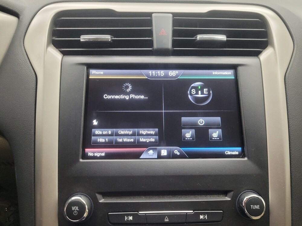 2016 Ford Fusion in Highland, IN 46322 - 18142744 25