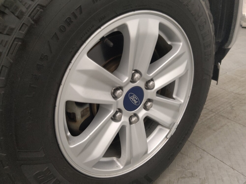 2018 Ford F150 in Tampa, FL 33612 - 18142770 31