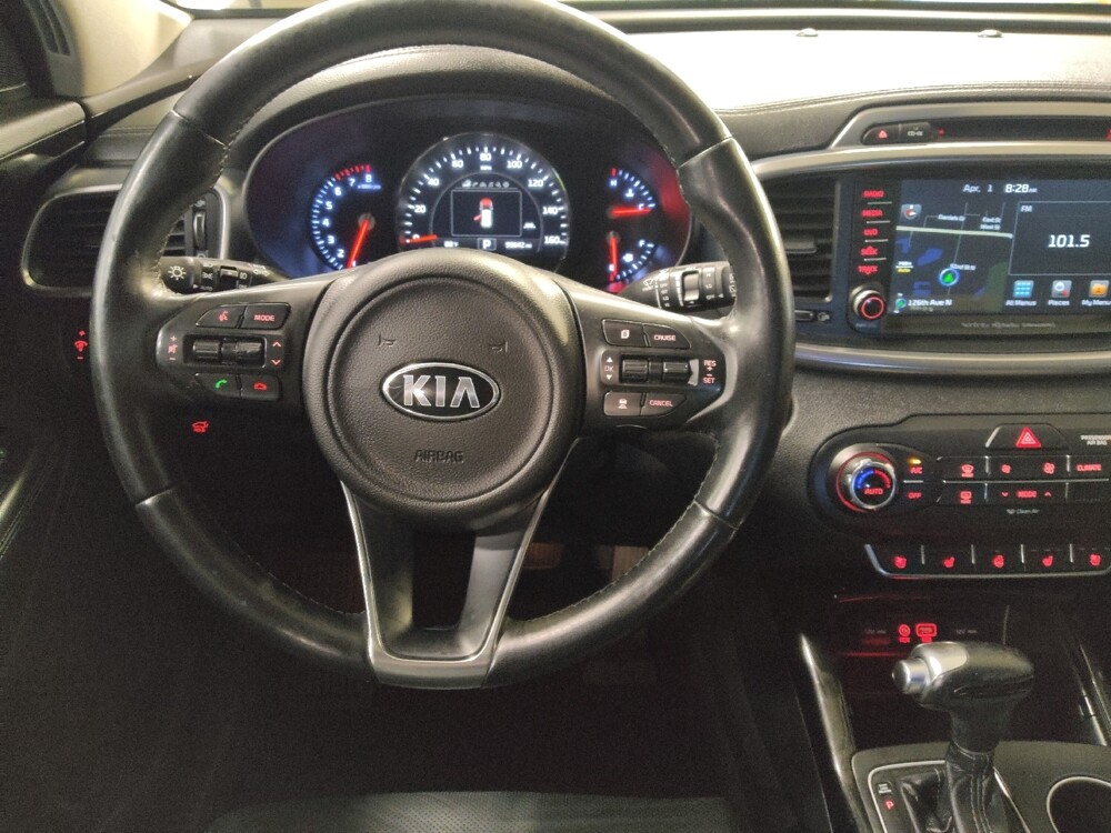 2017 Kia Sorento in Tampa, FL 33612 - 18142772 22