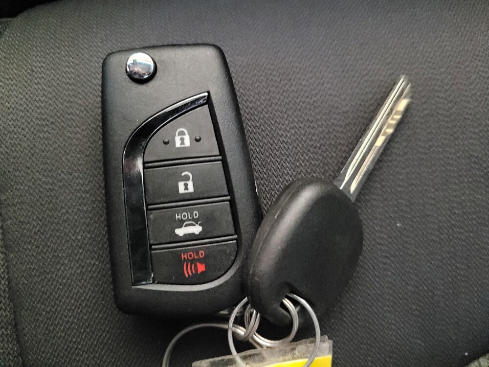 2023 Toyota Camry in Louisville, KY 40258 - 18142775 32