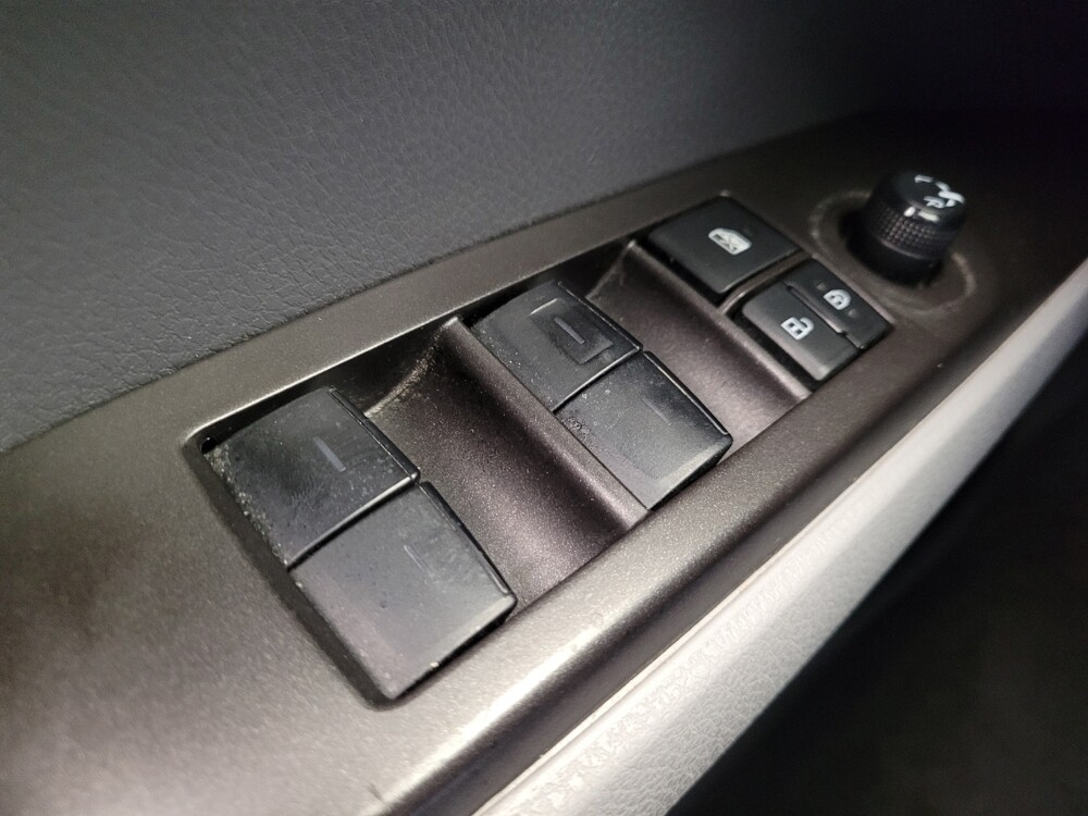 2023 Toyota Camry in Louisville, KY 40258 - 18142775 27