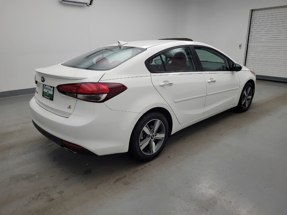 2018 Kia Forte in Louisville, KY 40258 - 18142776 10