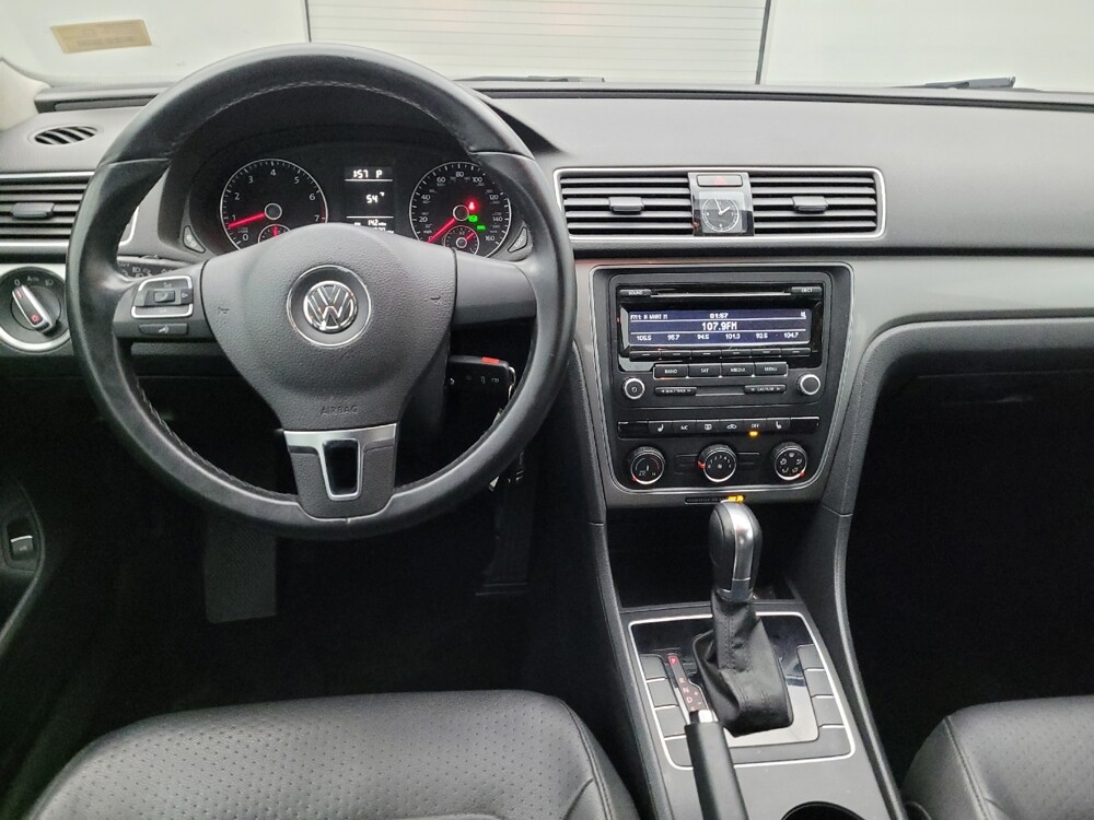 2014 Volkswagen Passat in Columbus, OH 43228 - 18142778 22