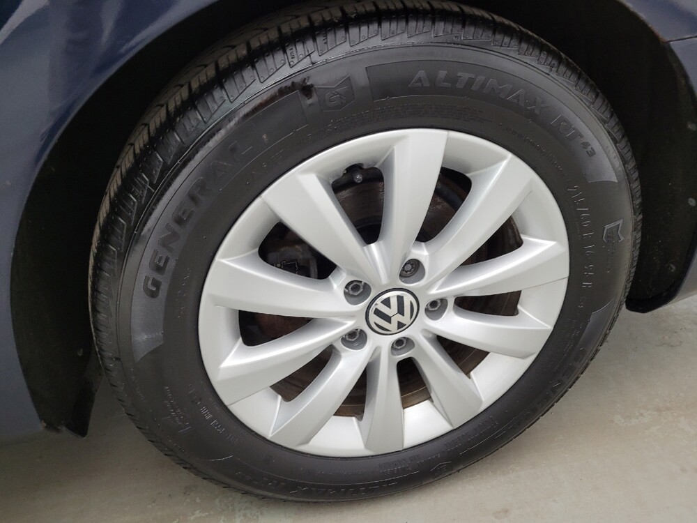 2014 Volkswagen Passat in Columbus, OH 43228 - 18142778 31