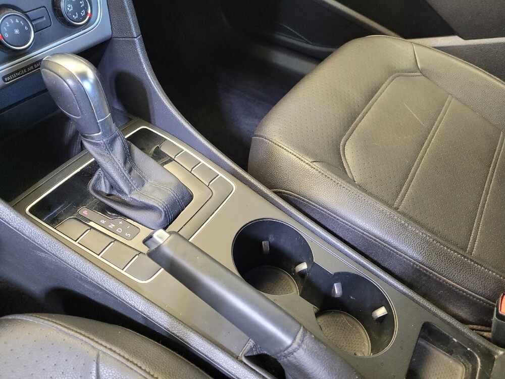 2014 Volkswagen Passat in Columbus, OH 43228 - 18142778 26