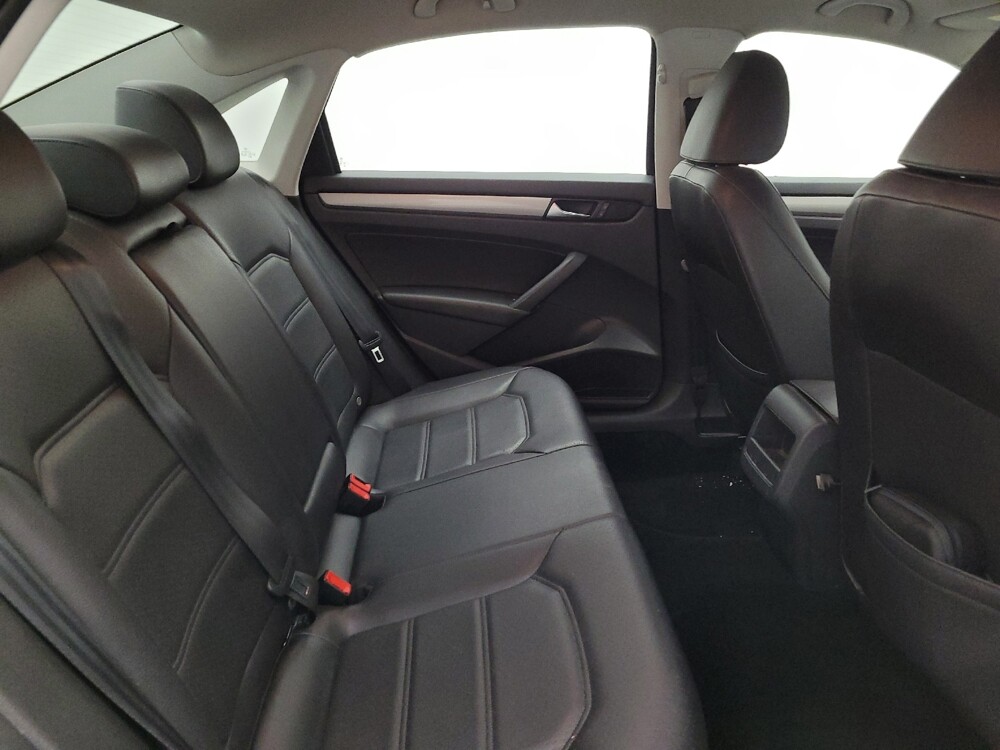 2014 Volkswagen Passat in Columbus, OH 43228 - 18142778 19