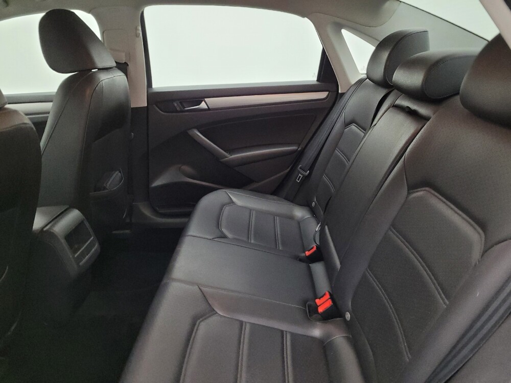 2014 Volkswagen Passat in Columbus, OH 43228 - 18142778 18