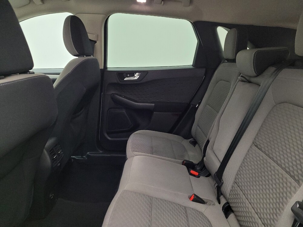2020 Ford Escape in Louisville, KY 40258 - 18142781 18