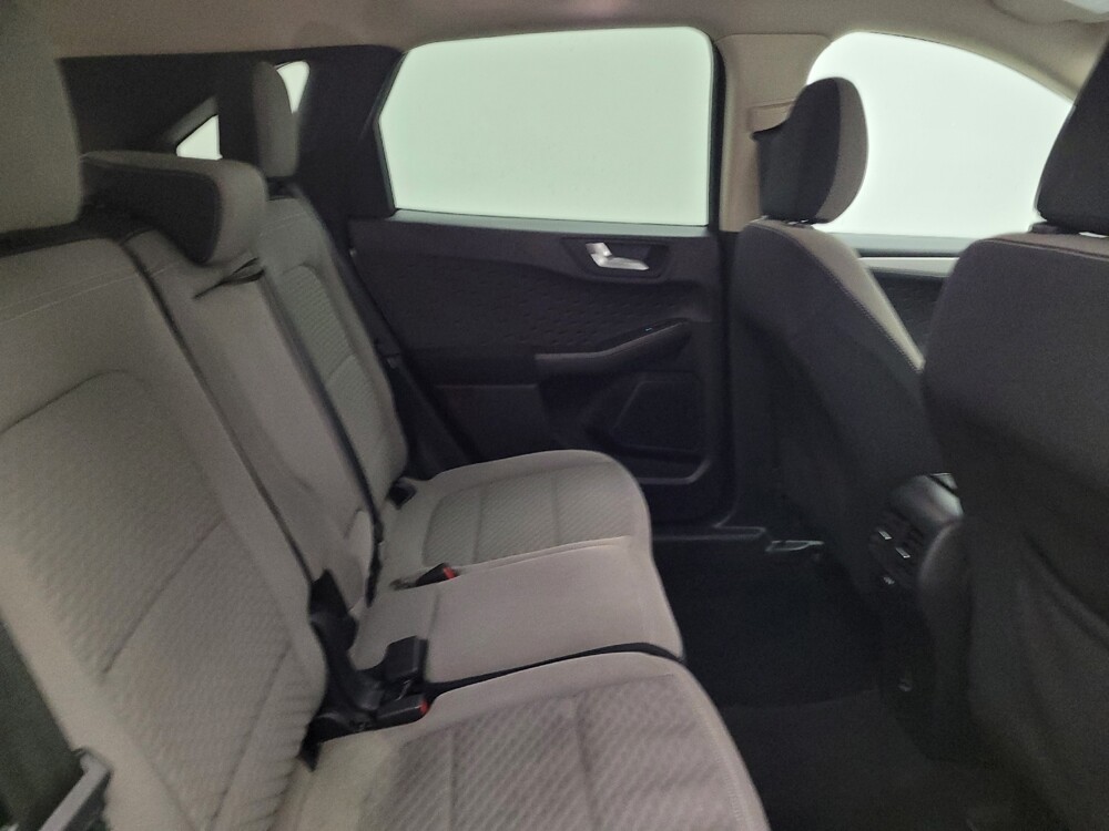 2020 Ford Escape in Louisville, KY 40258 - 18142781 19