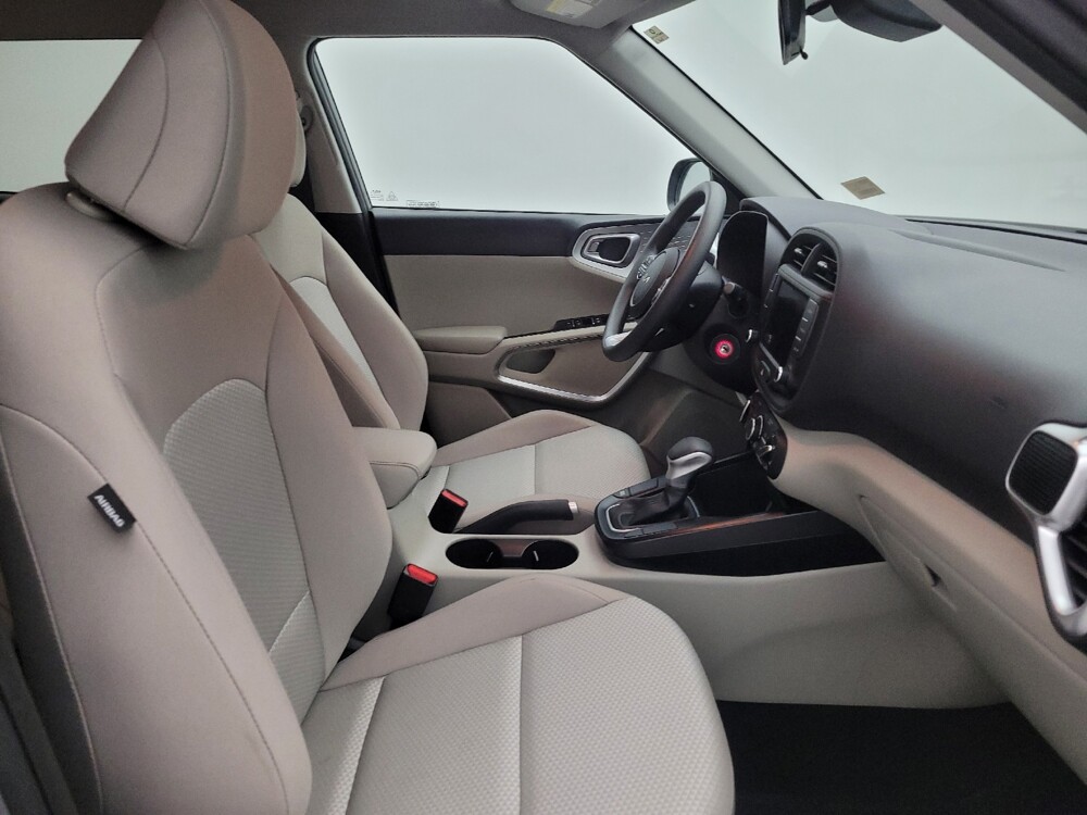 2025 Kia Soul in Toledo, OH 43617 - 18142786 21
