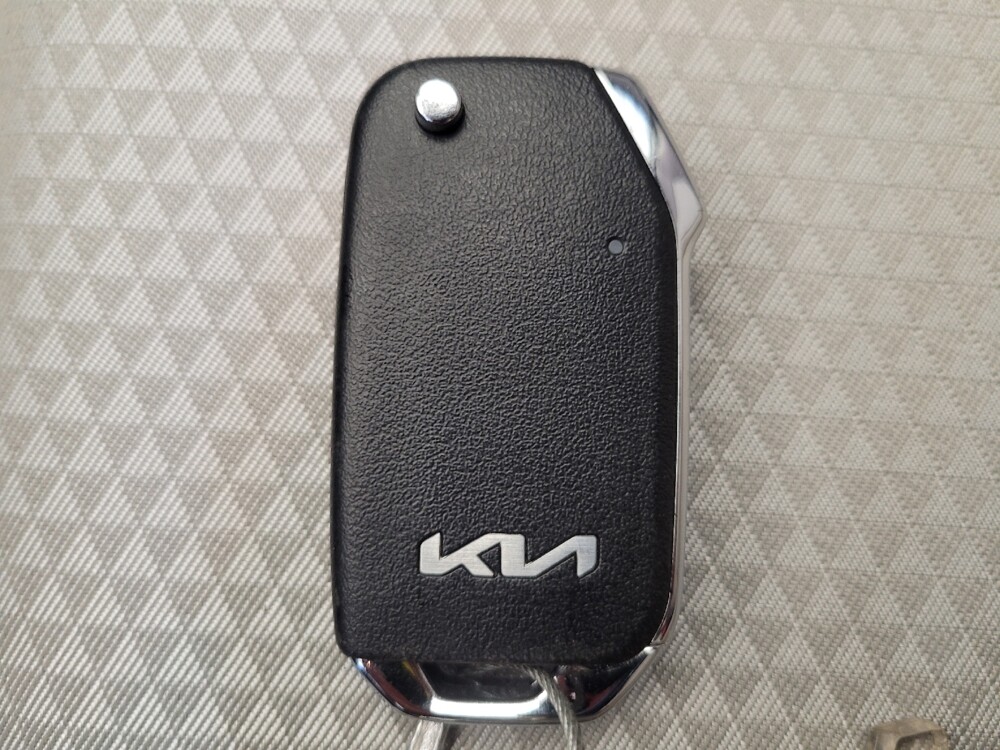 2025 Kia Soul in Toledo, OH 43617 - 18142786 32