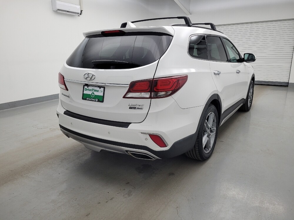 2018 Hyundai Santa Fe in Toledo, OH 43617 - 18142787 9