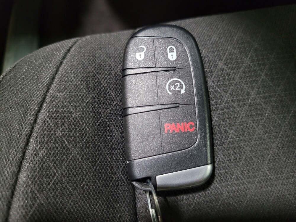 2018 Jeep Grand Cherokee in New Castle, DE 19720 - 18142788 32