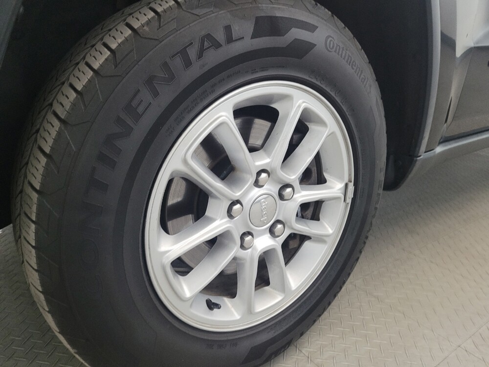 2018 Jeep Grand Cherokee in New Castle, DE 19720 - 18142788 31